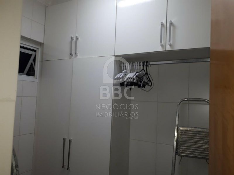 Apartamento à venda com 3 quartos, 137m² - Foto 8