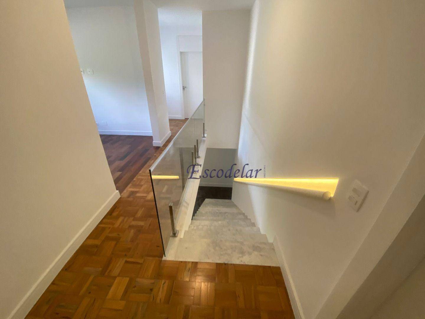 Casa à venda com 5 quartos, 410m² - Foto 16