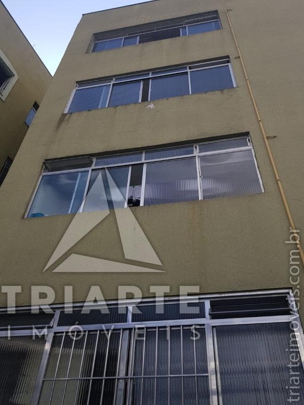 Sobrado à venda com 3 quartos, 220m² - Foto 1