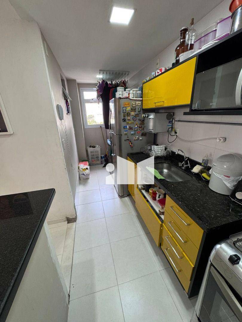 Apartamento à venda com 2 quartos, 62m² - Foto 7