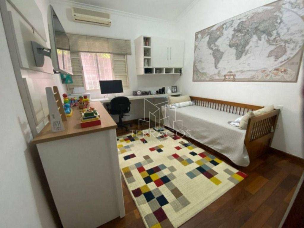 Casa à venda com 3 quartos, 228m² - Foto 31