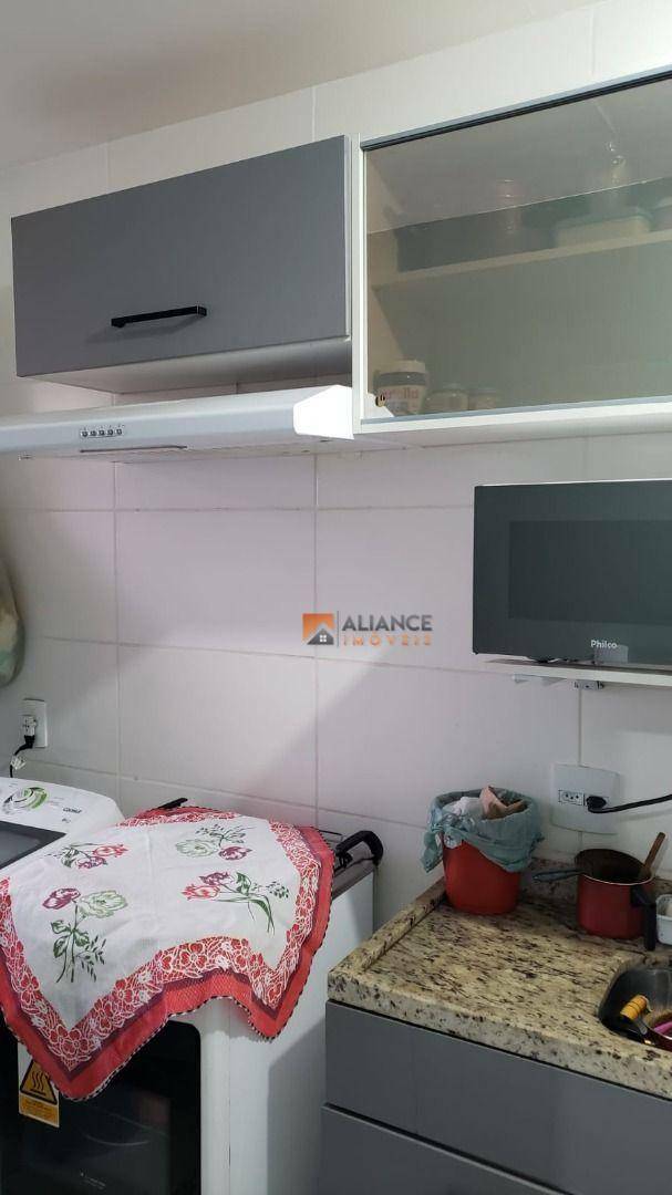 Apartamento à venda com 2 quartos, 45m² - Foto 11