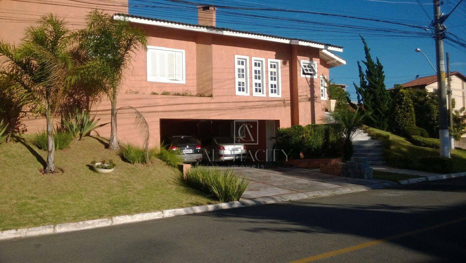 Casa de Condomínio à venda com 3 quartos, 241m² - Foto 2