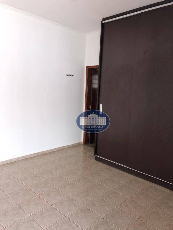 Sobrado à venda com 4 quartos, 260m² - Foto 14