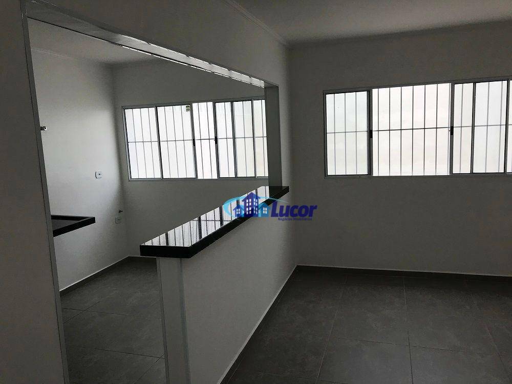 Sobrado à venda com 4 quartos, 180m² - Foto 9