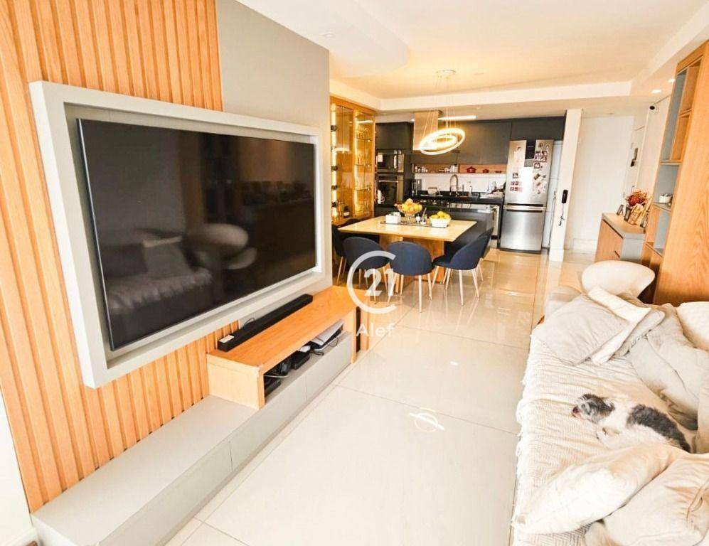 Apartamento à venda com 3 quartos, 108m² - Foto 1