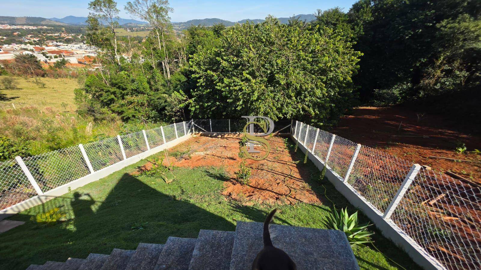 Casa à venda com 4 quartos, 250m² - Foto 20