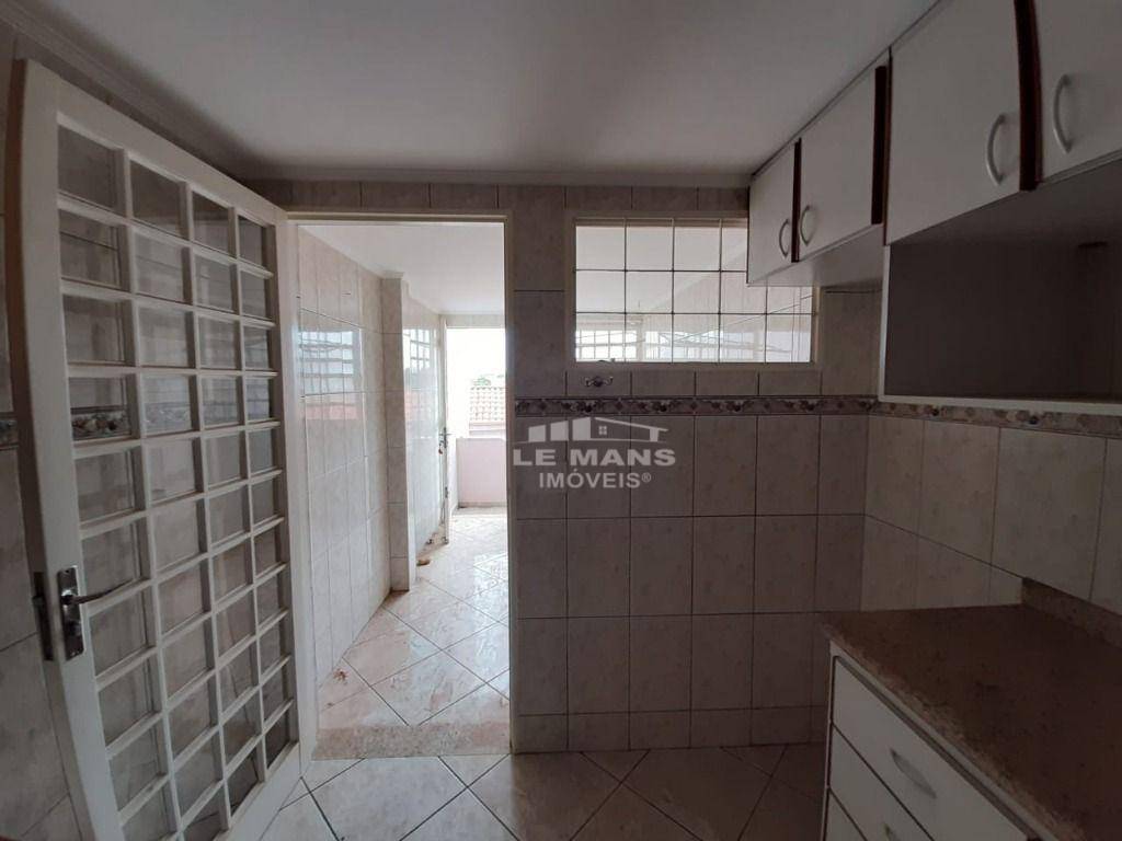 Casa à venda com 2 quartos, 140m² - Foto 17