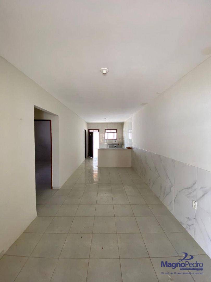 Casa para alugar com 2 quartos, 200M2 - Foto 4