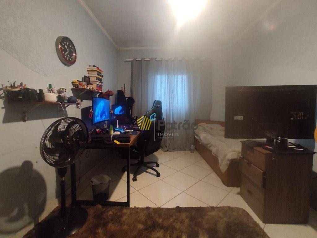 Sobrado à venda com 3 quartos, 237m² - Foto 25