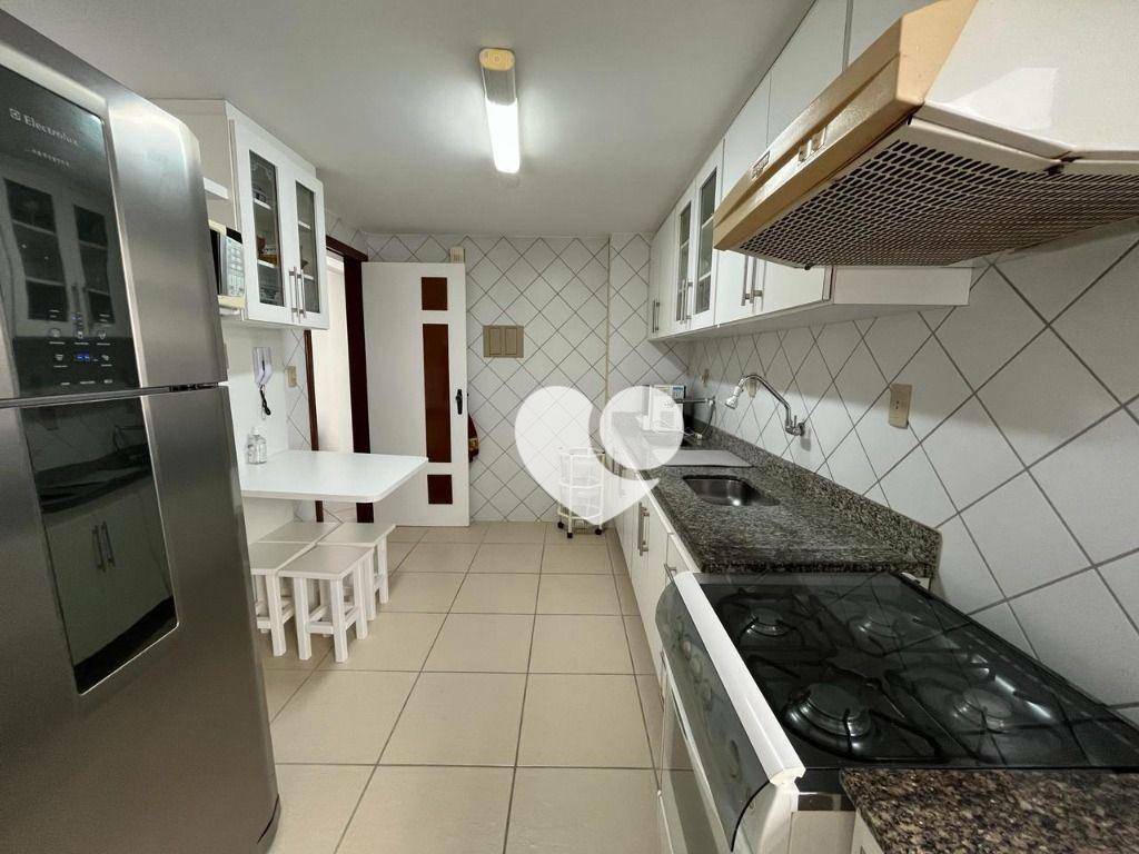 Apartamento à venda com 3 quartos, 99m² - Foto 18