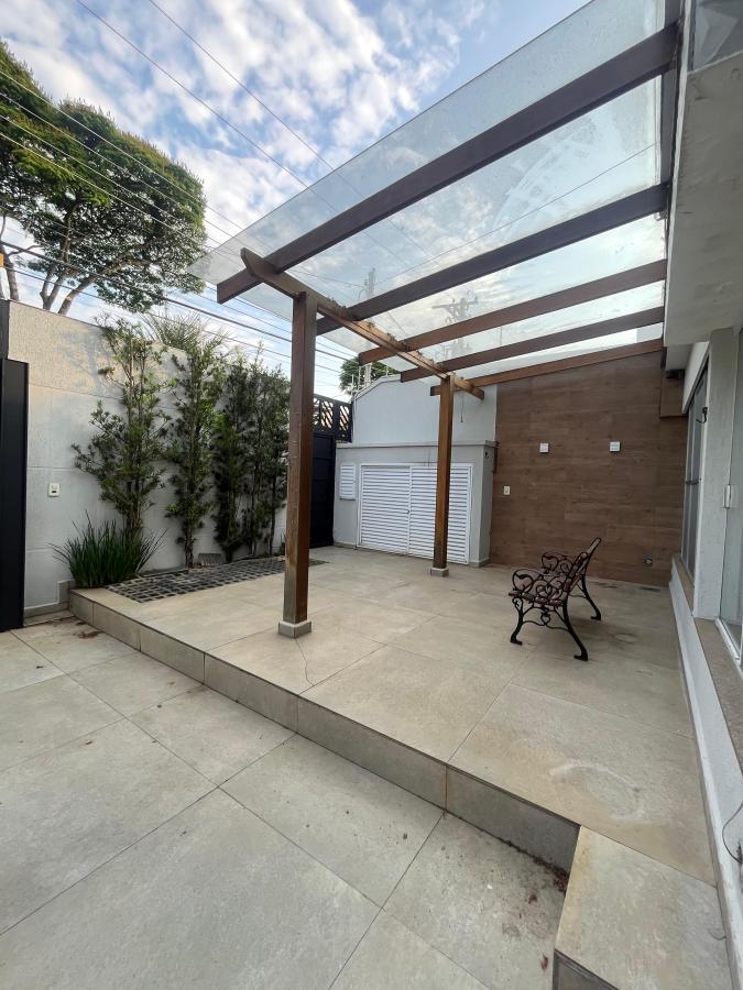 Sobrado à venda com 4 quartos, 241m² - Foto 4