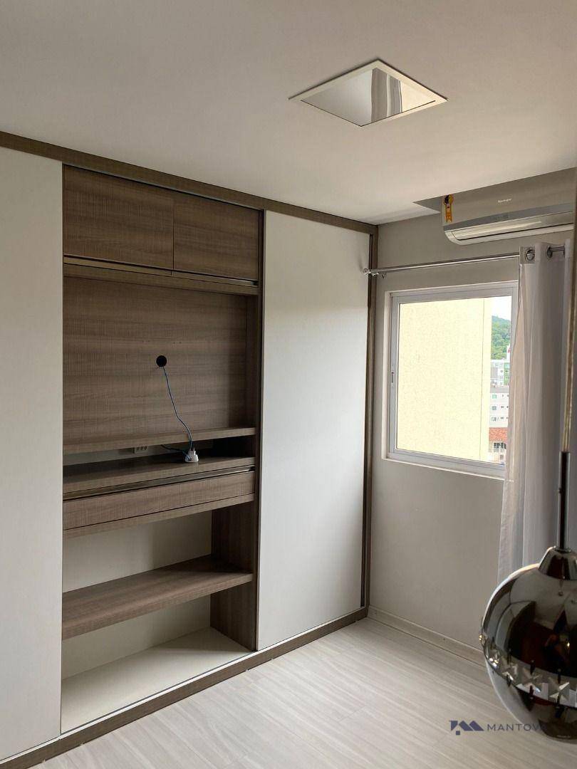 Apartamento à venda com 2 quartos, 60m² - Foto 15