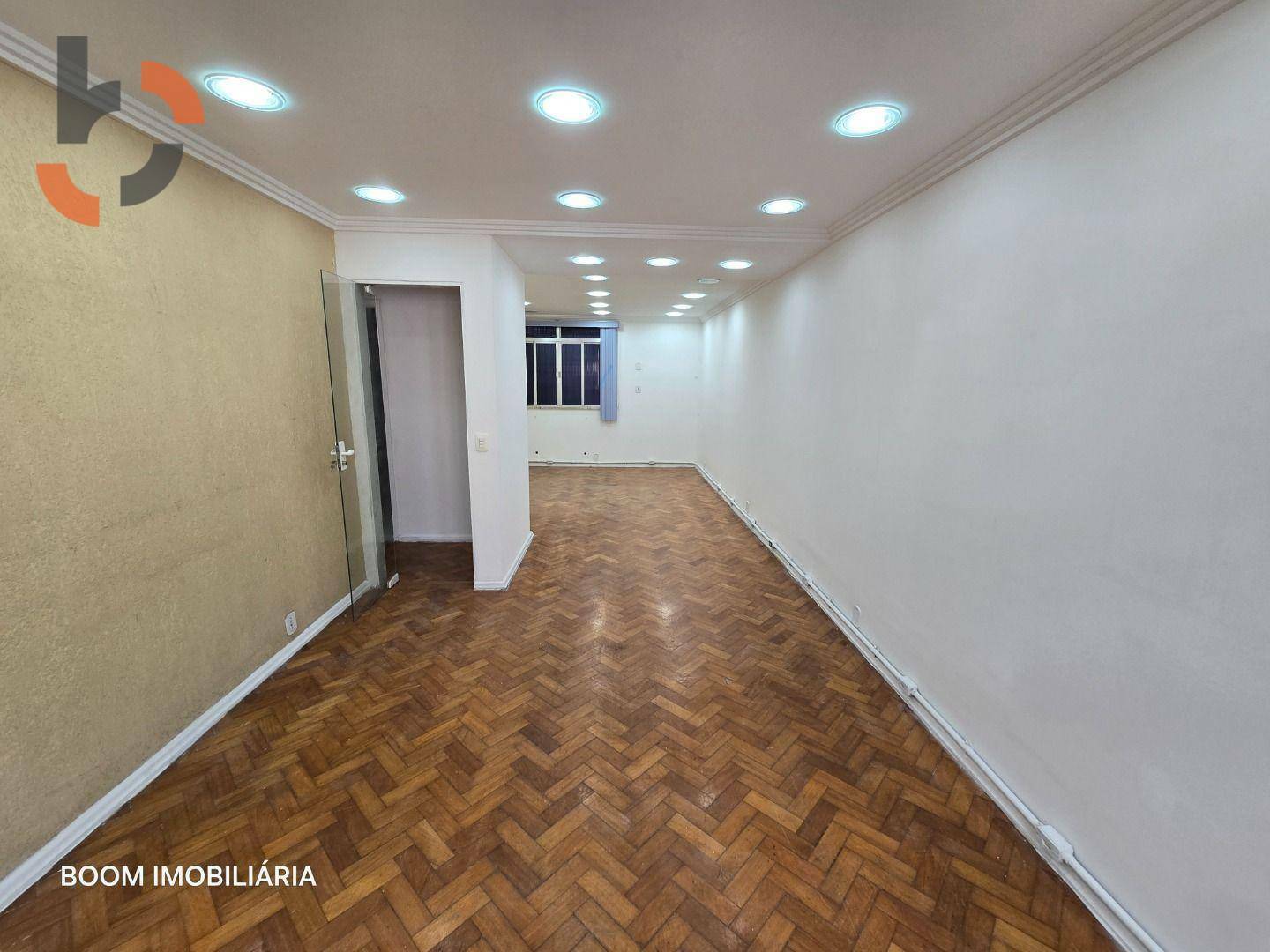 Apartamento para alugar com 3 quartos, 95m² - Foto 9