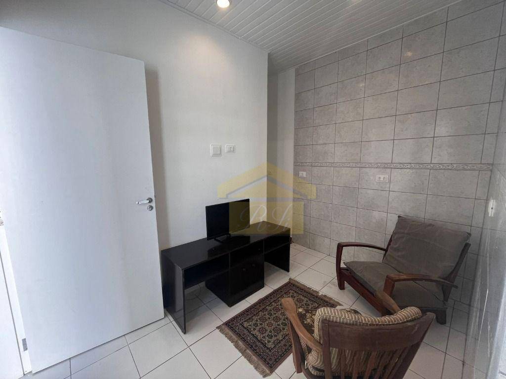 Casa para alugar com 1 quarto, 40m² - Foto 2