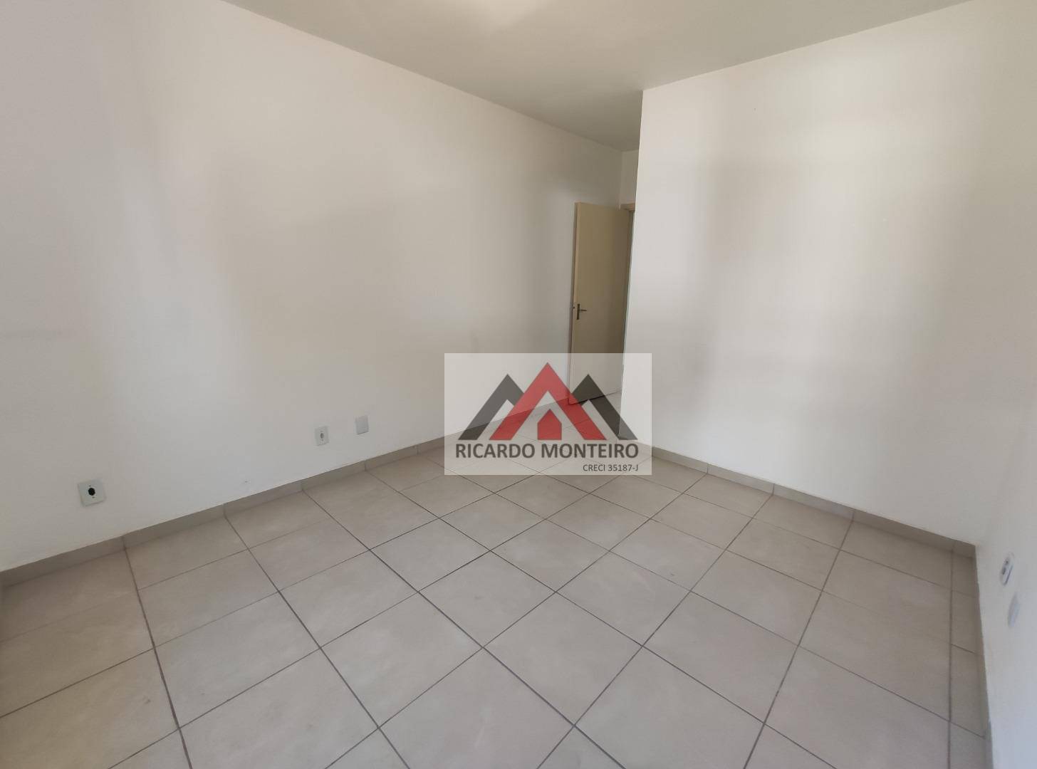 Apartamento à venda com 1 quarto, 60m² - Foto 16