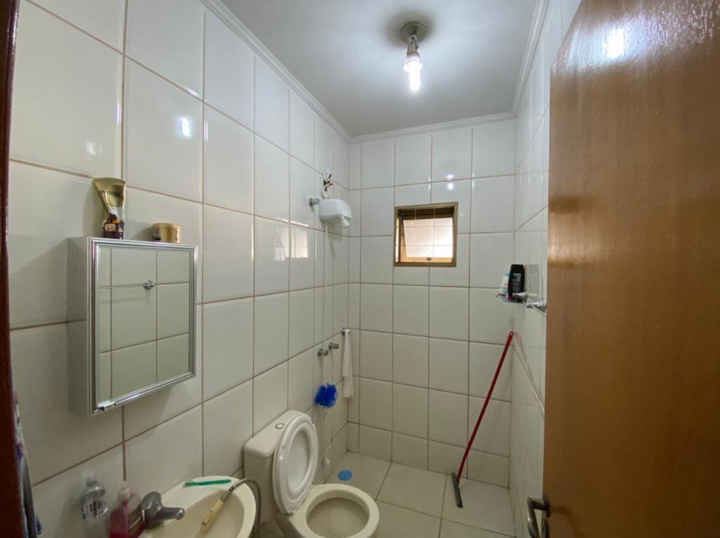 Casa à venda com 5 quartos, 190m² - Foto 10