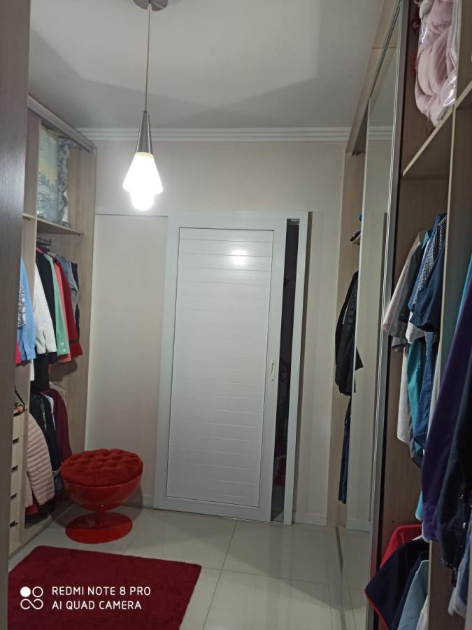 Casa à venda com 3 quartos, 250m² - Foto 5