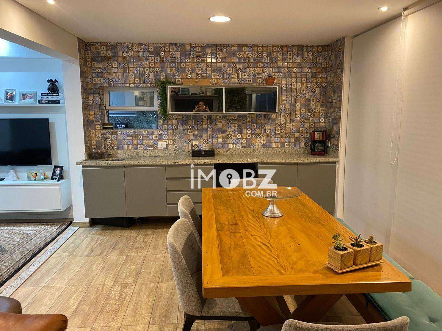 Apartamento à venda com 3 quartos, 96m² - Foto 1