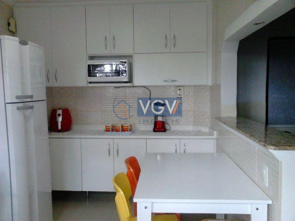 Casa à venda com 3 quartos, 140m² - Foto 3