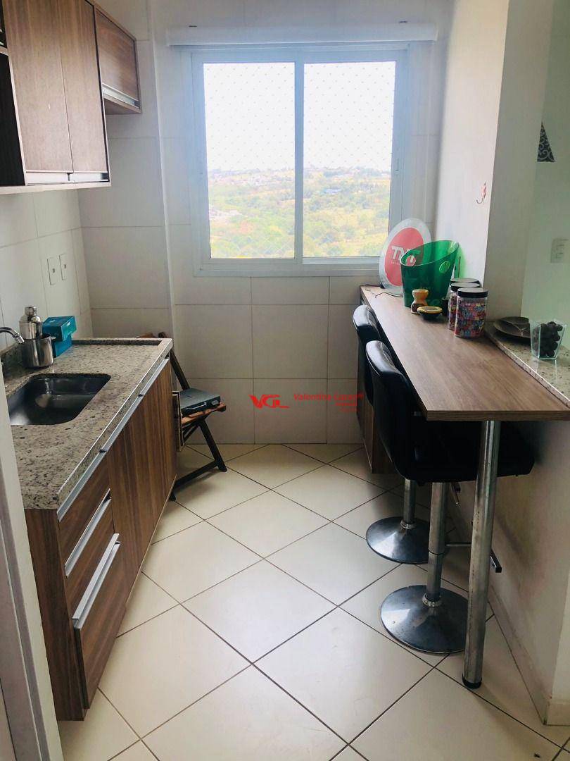 Apartamento para alugar com 2 quartos, 115m² - Foto 6