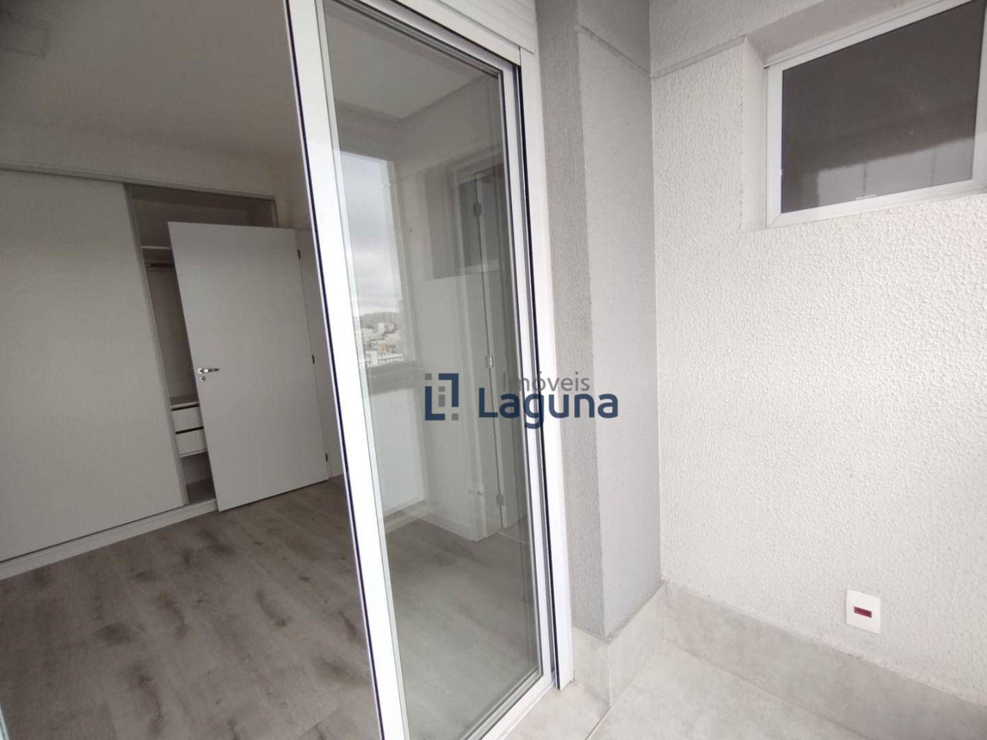 Apartamento à venda com 2 quartos, 70m² - Foto 22