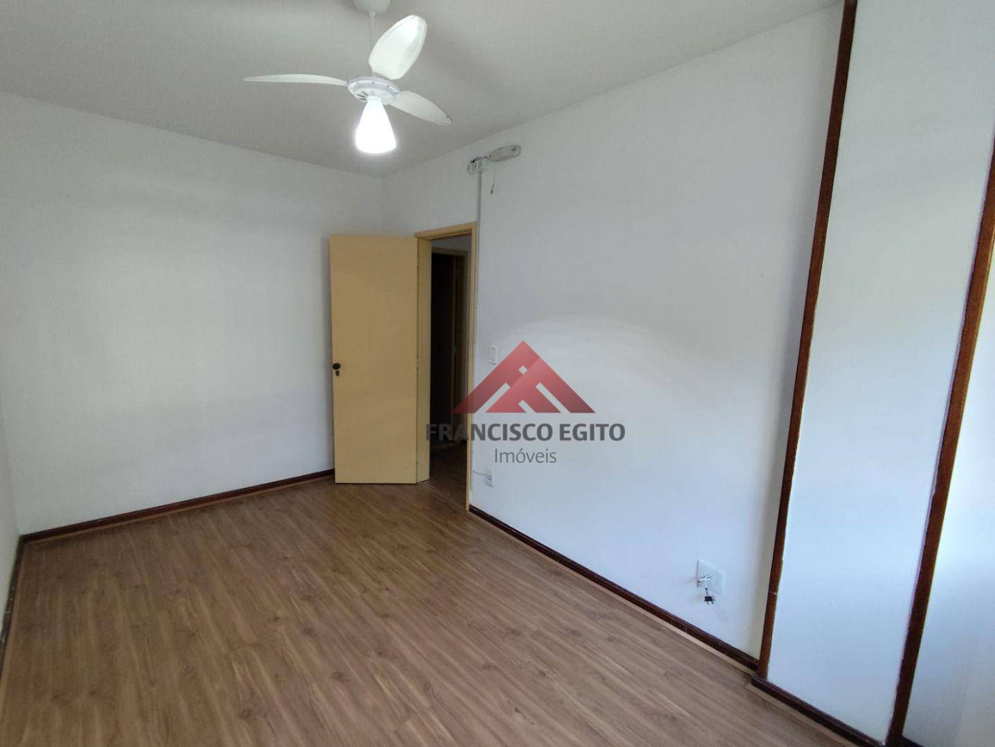 Apartamento para alugar com 2 quartos, 60m² - Foto 4