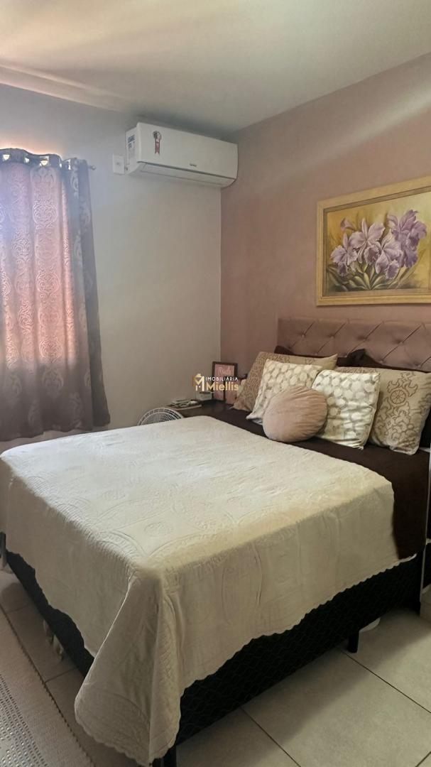 Casa à venda com 2 quartos, 52m² - Foto 12