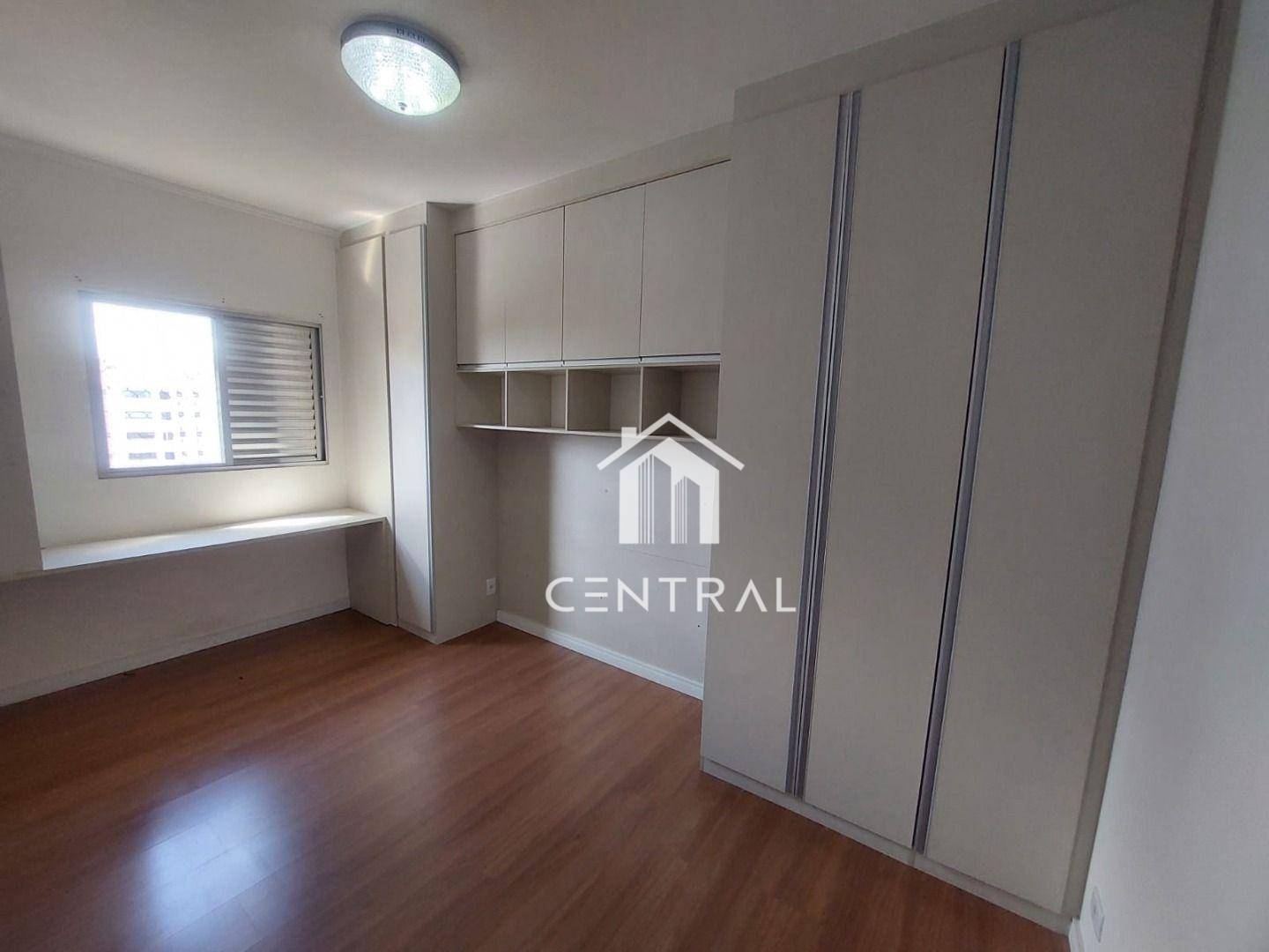 Apartamento à venda com 2 quartos, 64m² - Foto 3