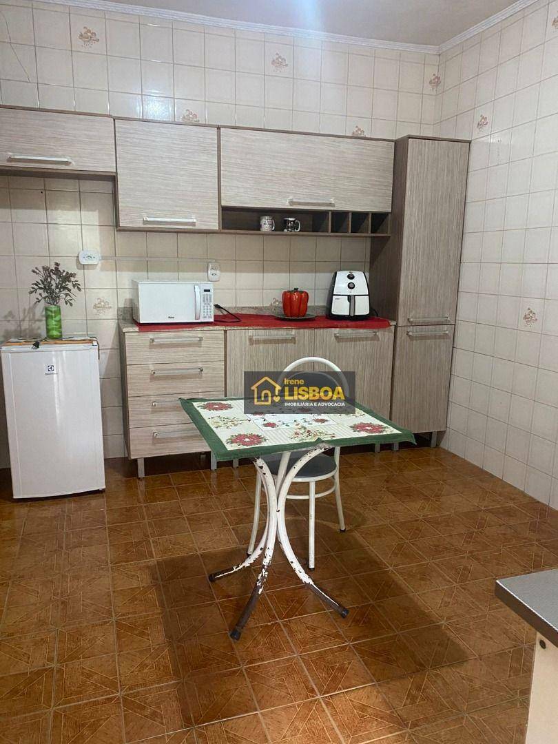 Casa à venda com 3 quartos, 200m² - Foto 9