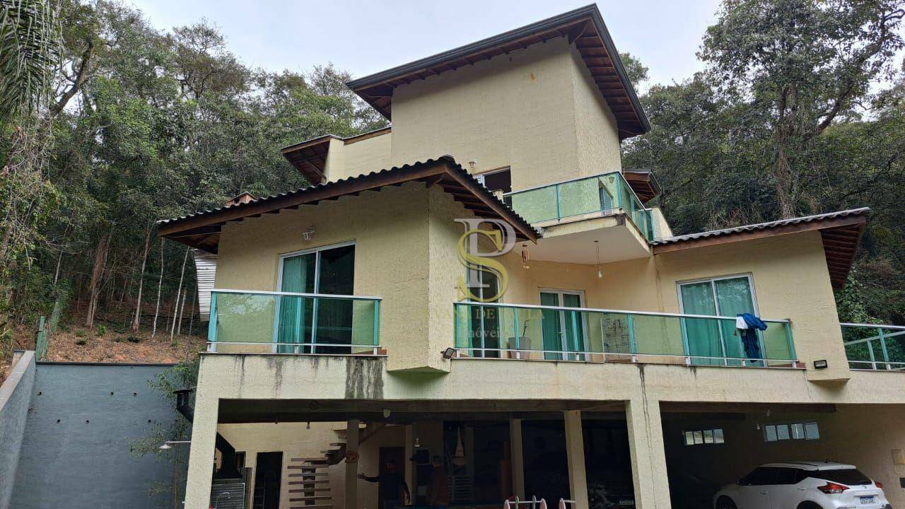 Casa de Condomínio à venda com 4 quartos, 400m² - Foto 2