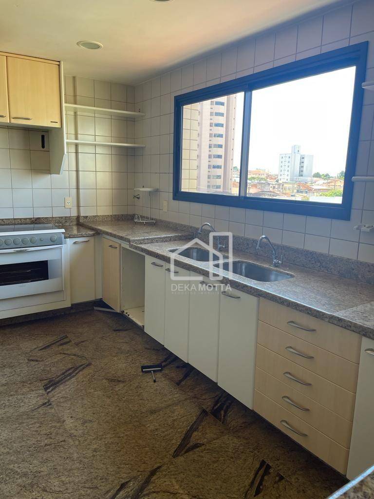 Apartamento à venda com 4 quartos, 208m² - Foto 10