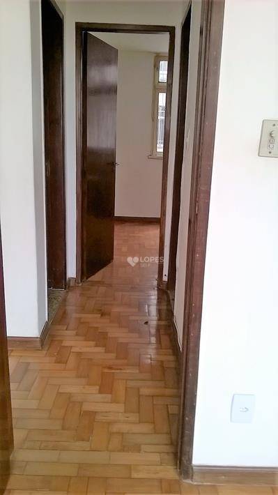 Apartamento à venda com 2 quartos, 65m² - Foto 4