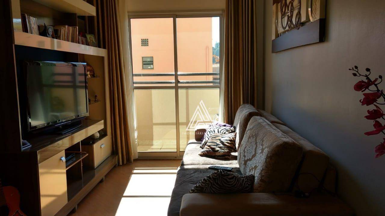 Apartamento à venda com 2 quartos, 57m² - Foto 1