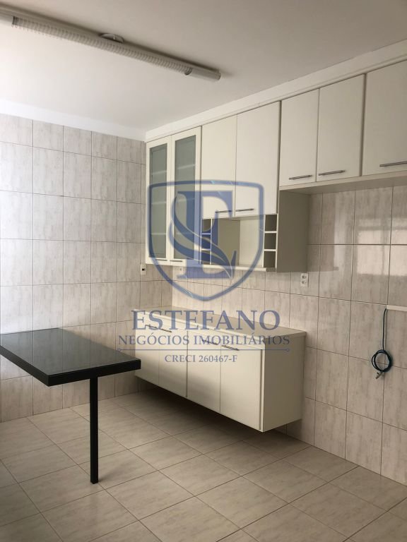 Casa para alugar com 3 quartos, 370m² - Foto 14