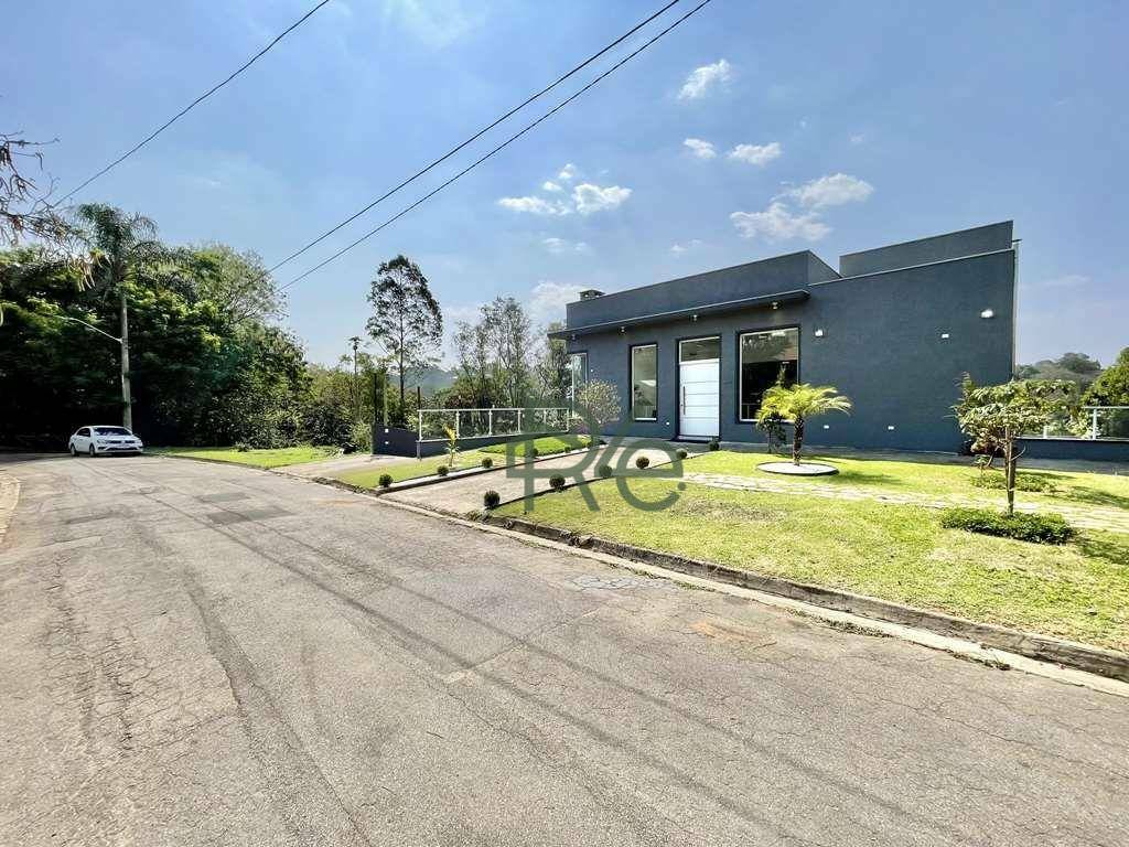 Casa de Condomínio à venda com 4 quartos, 536m² - Foto 4