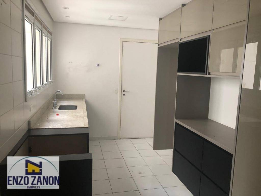 Apartamento à venda com 3 quartos, 155m² - Foto 13