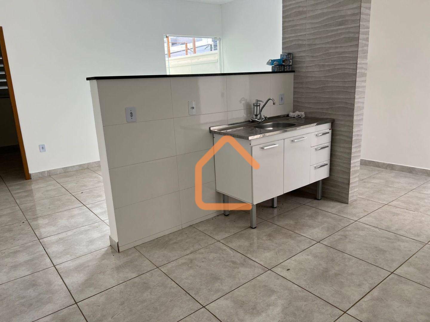 Casa à venda com 2 quartos, 60m² - Foto 6