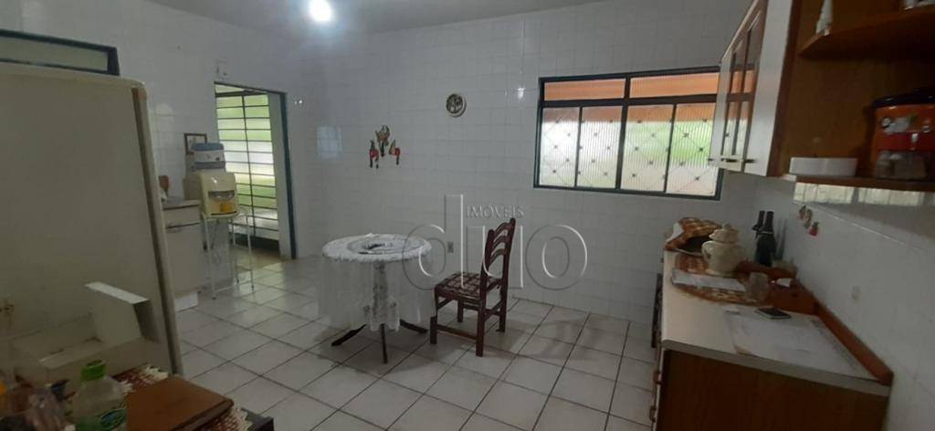 Chácara à venda com 4 quartos, 240m² - Foto 19