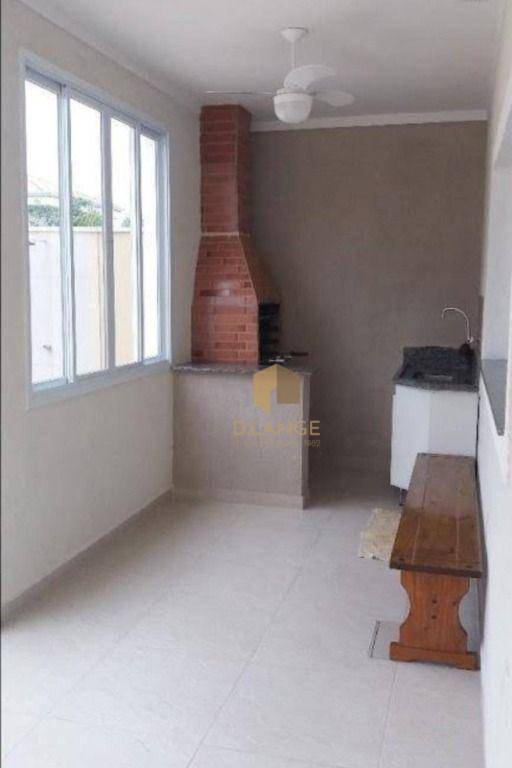 Casa de Condomínio à venda com 3 quartos, 300m² - Foto 18