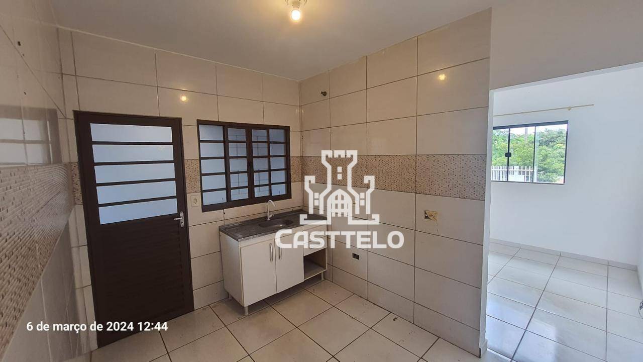 Casa à venda com 2 quartos, 60m² - Foto 5