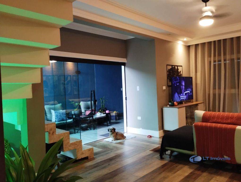 Sobrado à venda com 4 quartos, 245m² - Foto 6