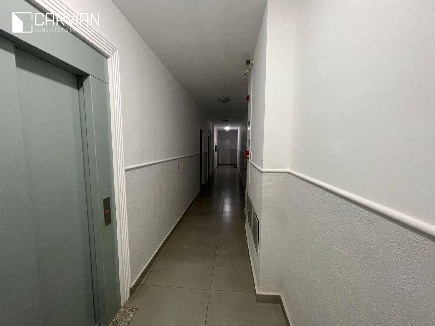 Apartamento para alugar com 2 quartos, 70m² - Foto 32