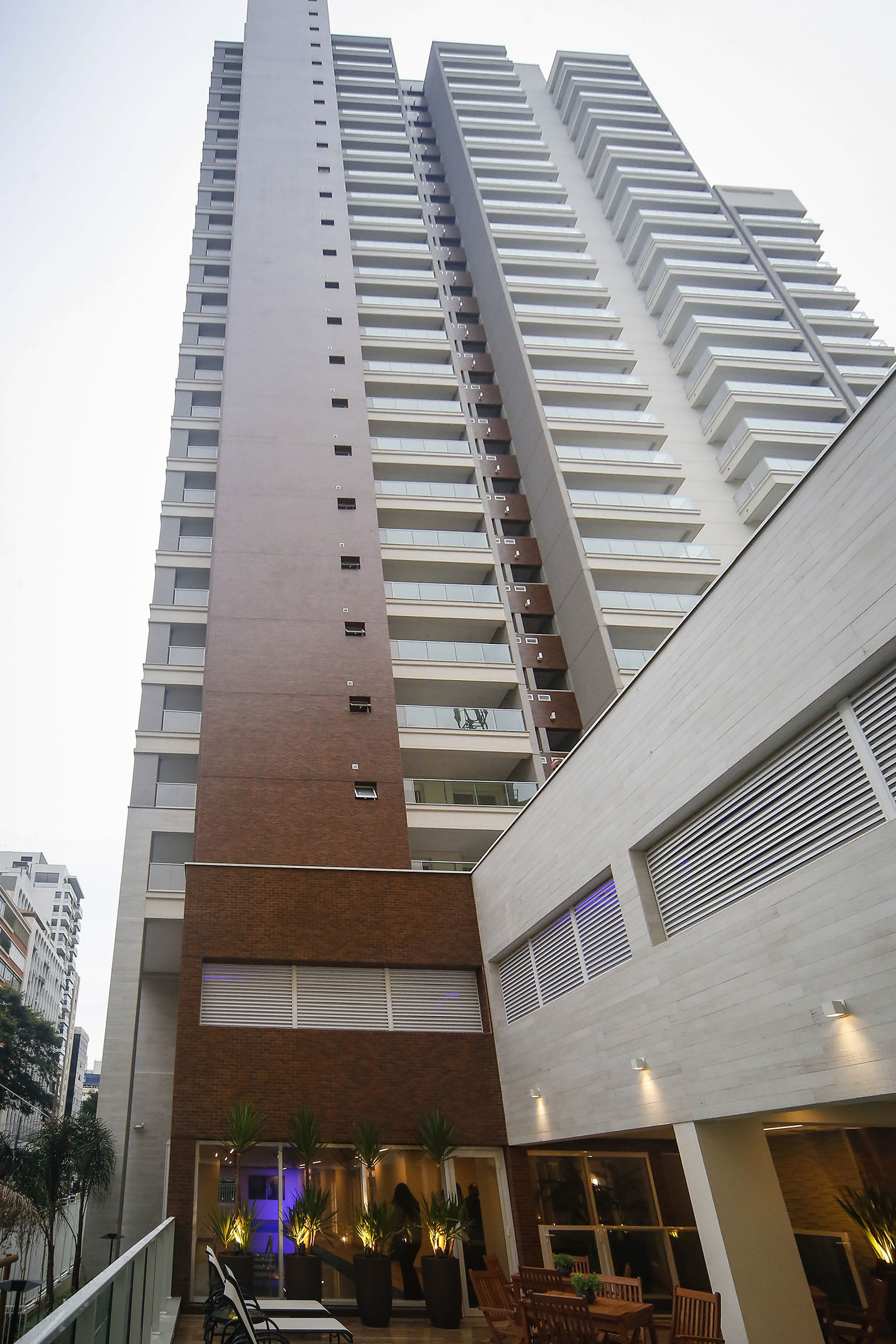 Apartamento à venda com 1 quarto, 65m² - Foto 2