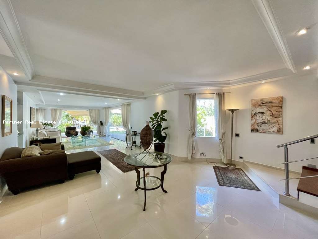 Casa à venda com 4 quartos, 1082m² - Foto 6