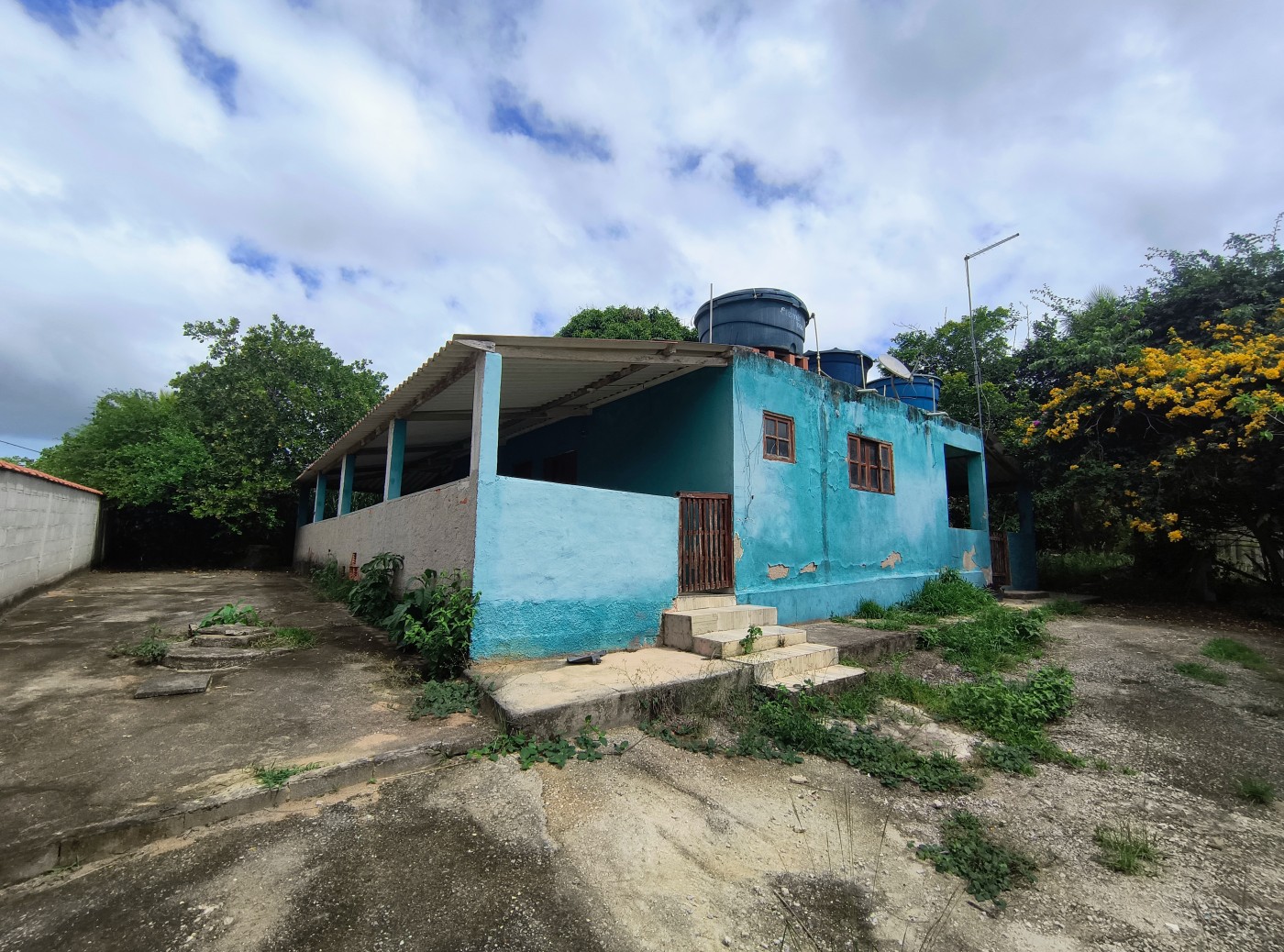 Casa à venda com 2 quartos, 796m² - Foto 1