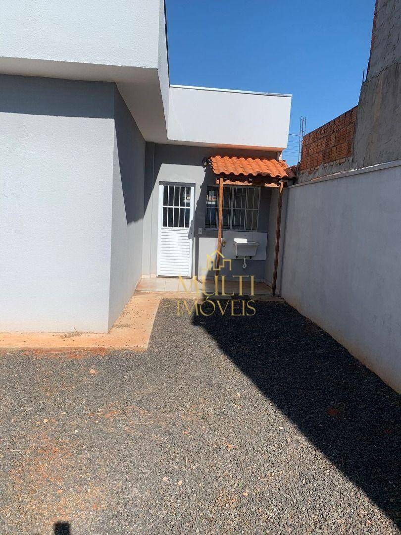 Casa à venda com 2 quartos, 53m² - Foto 8