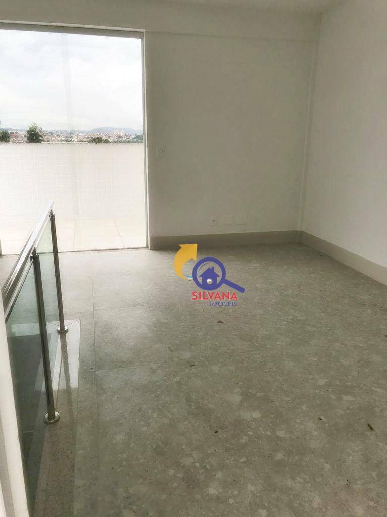 Cobertura à venda com 3 quartos, 200m² - Foto 4