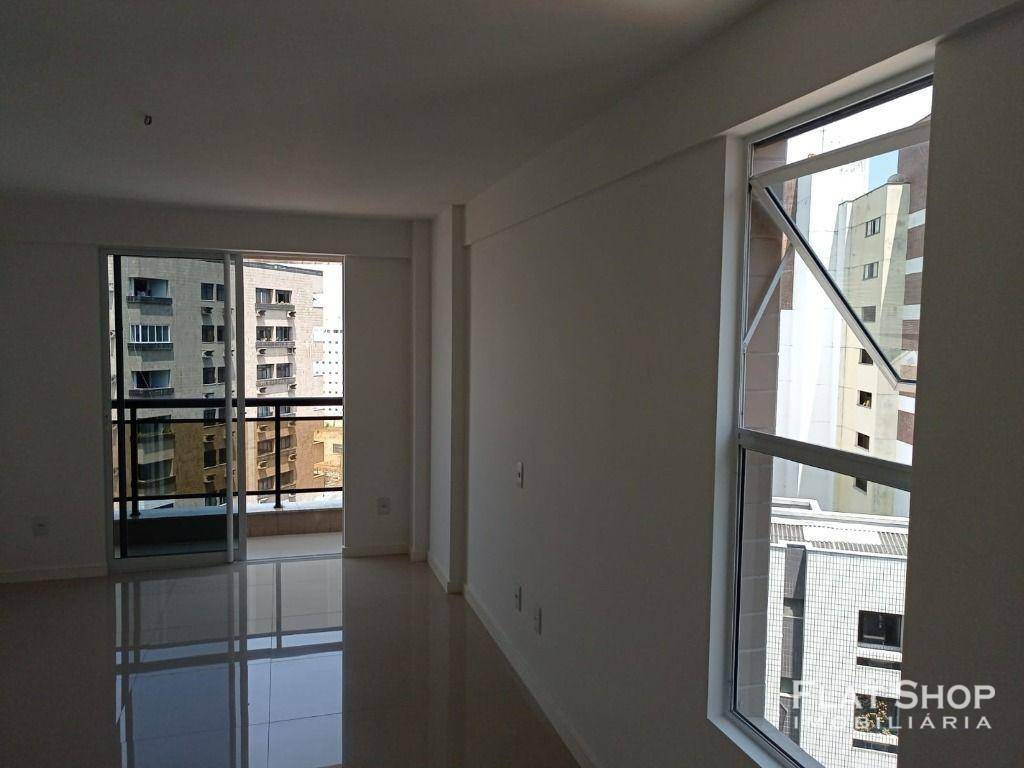 Apartamento à venda com 4 quartos, 164m² - Foto 30