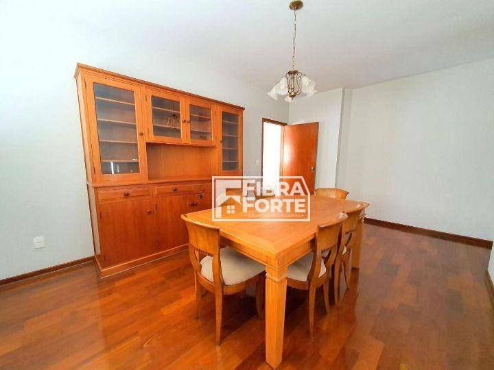 Apartamento à venda com 5 quartos, 280m² - Foto 3